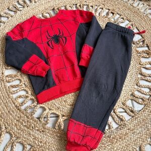 H&M Spiderman 2-piece Sweatsuit